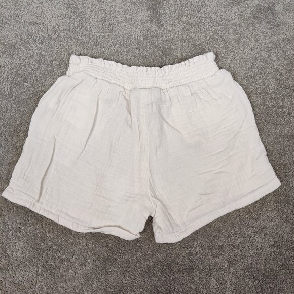 Old Navy Girls' Pull On Shorts Cotton Size 5T Cream Smocked Waist Beach Toddler - Picture 2 of 5